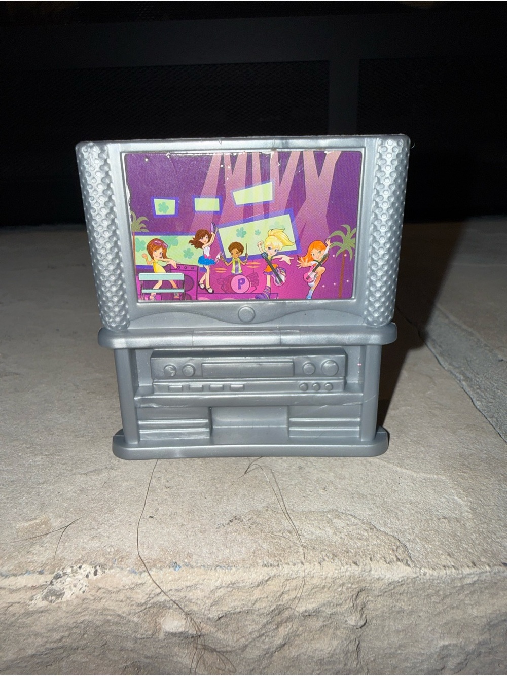 Barbie dream house tv and stereo